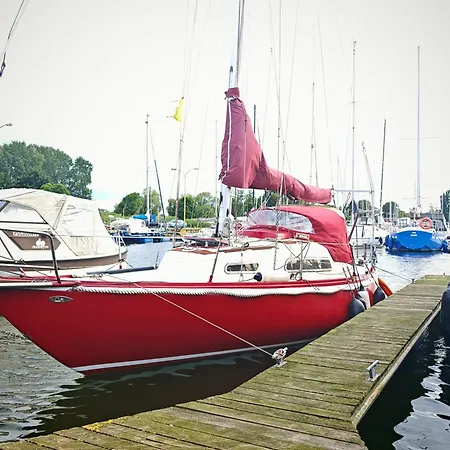 Marjonetka Na Wodzie