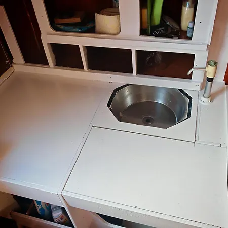 Marjonetka Na Wodzie Úszó hotel *